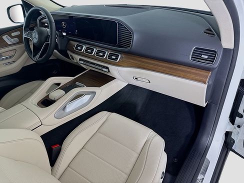 Certified 2025 Mercedes-Benz GLE 350 4MATIC image 18