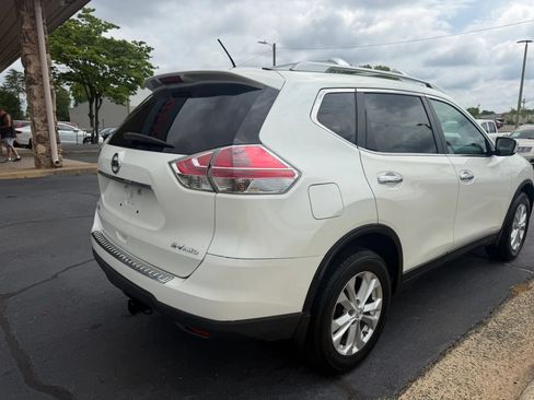 Used 2015 Nissan Rogue SV AWD/4WD image 7
