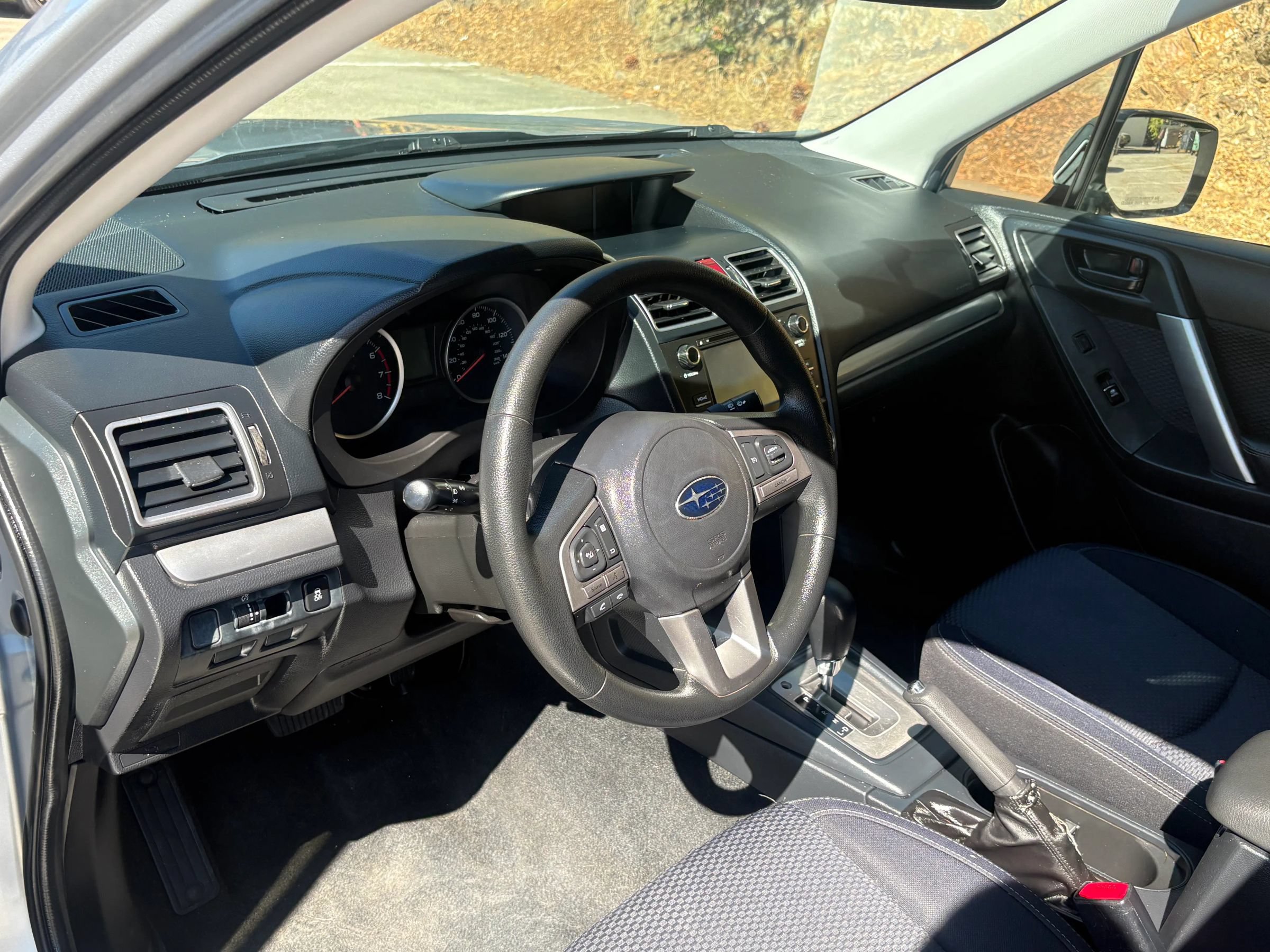 Used 2017 Subaru Forester 2.5i w/ Alloy Wheel Package AWD/4WD image 11