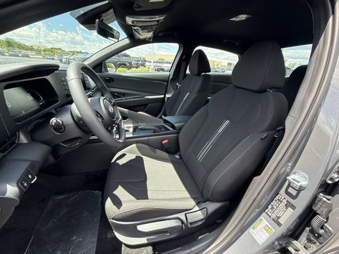 New 2026 Hyundai Elantra Sport FWD image 13