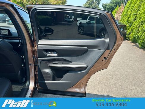 Used 2023 Nissan Ariya FWD image 38