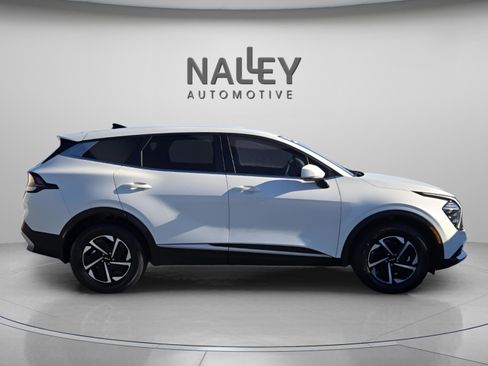 Used 2025 Kia Sportage LX image 6