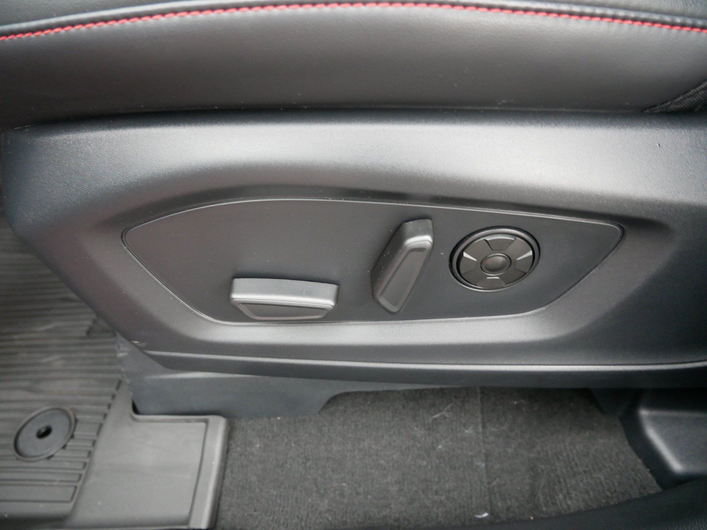 Used 2026 Ford Explorer ST w/ Sun And Sound Package AWD/4WD image 19