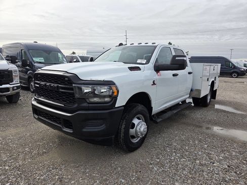 Used 2024 RAM 3500 Tradesman w/ Max Tow Package AWD/4WD image 1