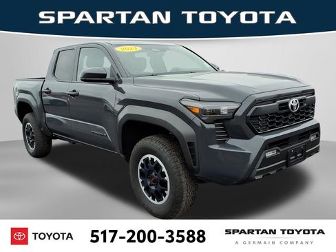 Used 2024 Toyota Tacoma TRD Off-Road image 5