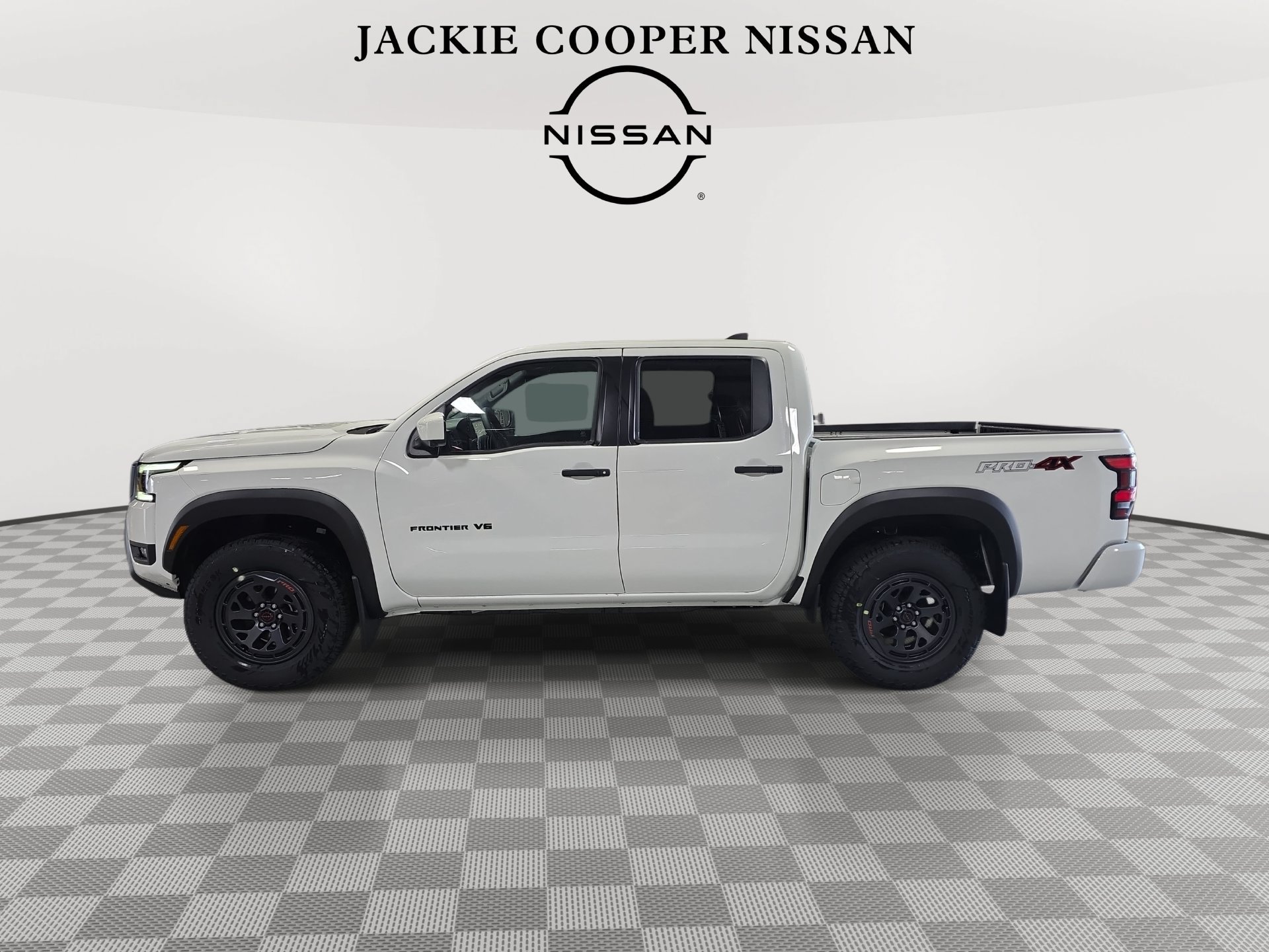 New 2027 Nissan Frontier PRO-4X w/ Pro Convenience Package AWD/4WD image 8