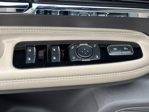 Used 2022 Lincoln Corsair FWD w/ Equipment Group 101A image 17