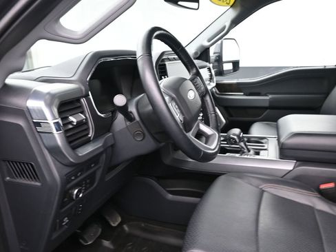 Used 2022 Ford F150 Lariat w/ Equipment Group 502A High image 28