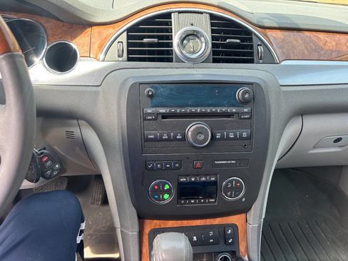 Used 2008 Buick Enclave CXL w/ Entertainment Package #1 image 11