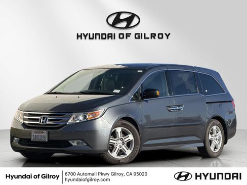 Used 2013 Honda Odyssey Touring image 1