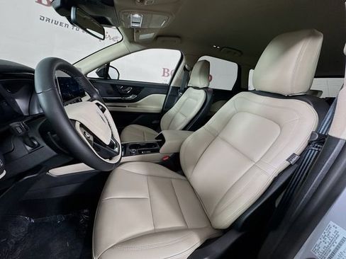 New 2026 Lincoln Corsair Premiere FWD image 23