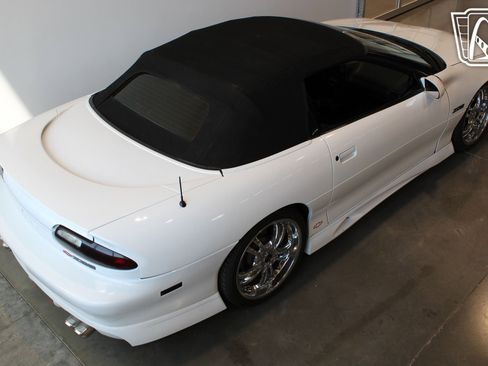 Used 2000 Chevrolet Camaro Z28 image 16
