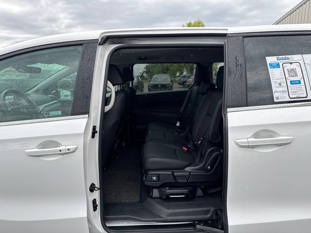 Certified 2026 Honda Odyssey EX-L image 33