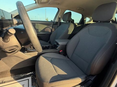 Used 2025 Kia K4 FWD image 41