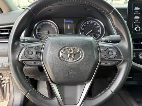 Used 2024 Toyota Camry SE FWD image 13