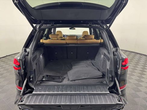 Used 2024 BMW X5 xDrive40i w/ M Sport Package AWD/4WD image 14