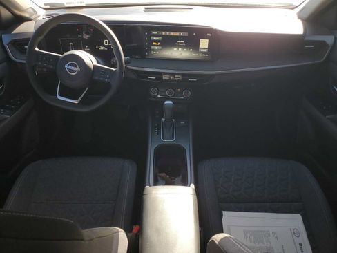 Used 2025 Nissan Kicks SV FWD image 13