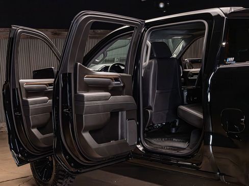 Used 2026 Chevrolet Silverado 1500 LT Trail Boss w/ Safety Package image 30