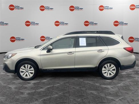 Used 2019 Subaru Outback 2.5i Premium image 4