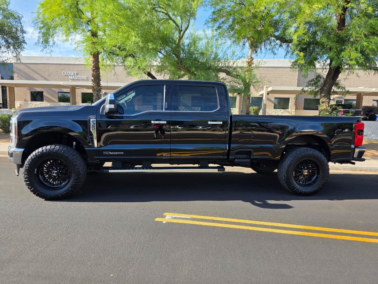 Used 2024 Ford F350 Lariat w/ Chrome Package AWD/4WD image 5
