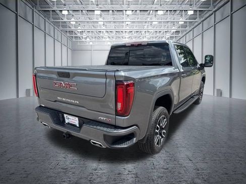 Used 2021 GMC Sierra 1500 AT4 w/ Technology Package AWD/4WD image 5