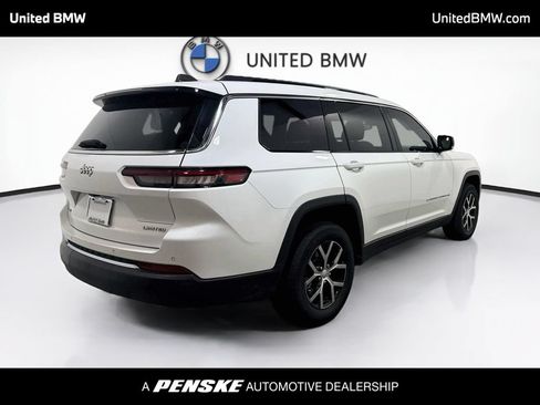 Used 2024 Jeep Grand Cherokee L Limited AWD/4WD image 5