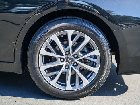 Used 2022 Lexus ES 350 w/ Accessory Package 2 FWD image 11