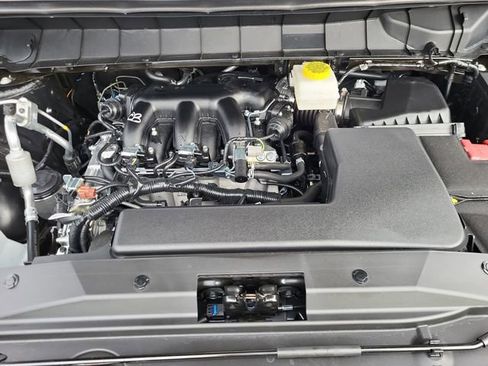 New 2025 Nissan Pathfinder Platinum w/ Black Appearance Package image 36