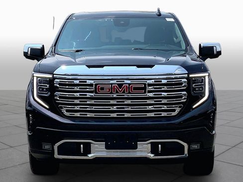 Used 2024 GMC Sierra 1500 Denali w/ Denali Reserve Package AWD/4WD image 3