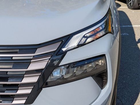 New 2026 Nissan Rogue SV w/ Cold Weather Package image 10