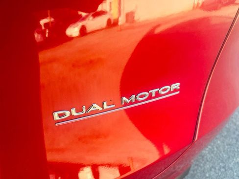 Used 2021 Tesla Model Y Performance image 11