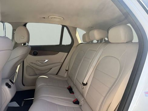 Used 2022 Mercedes-Benz GLC 300 4MATIC w/ Multimedia Package Lite image 13