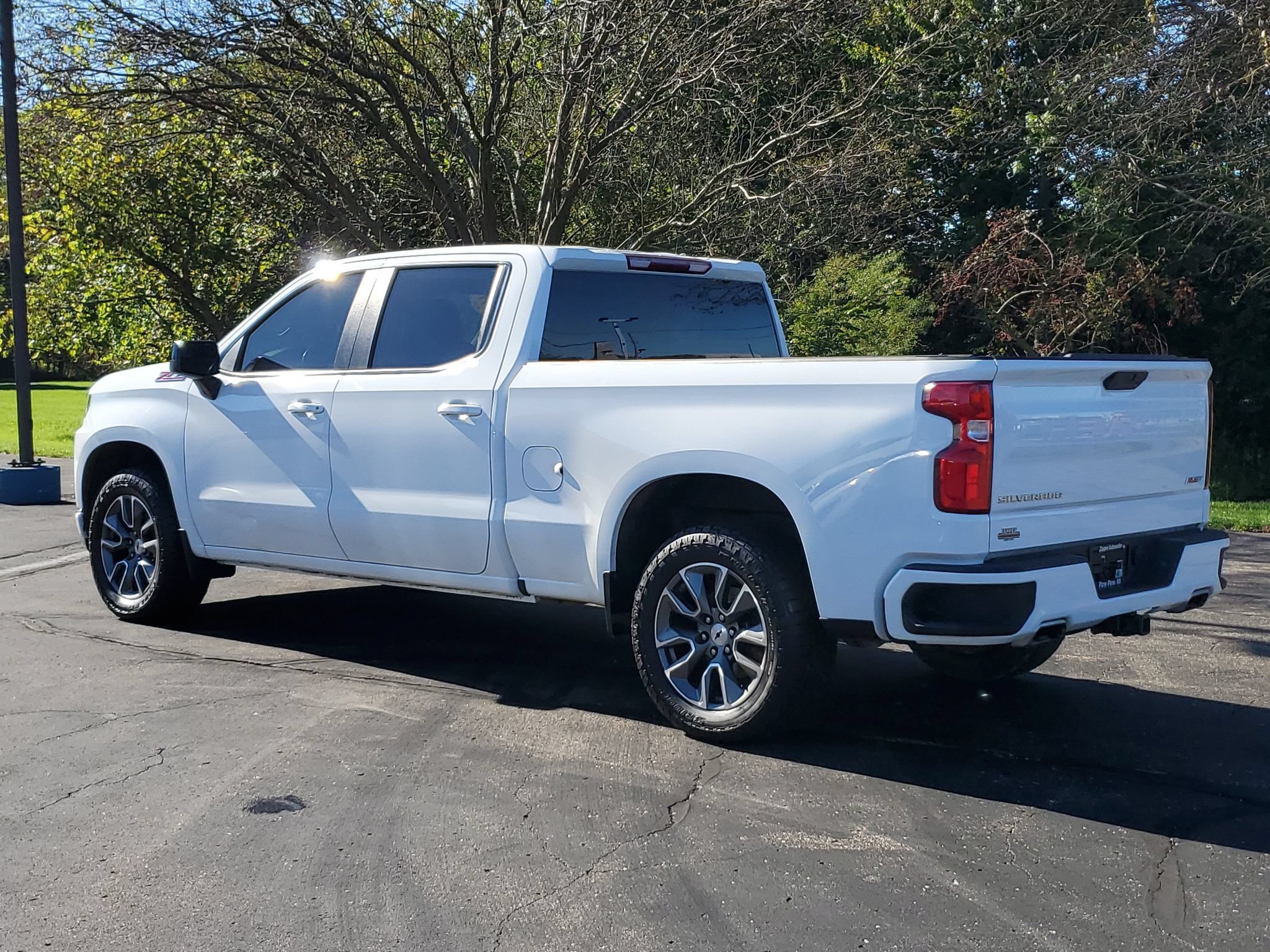 Used 2022 Chevrolet Silverado 1500 RST w/ Z71 Off-Road Package AWD/4WD image 5