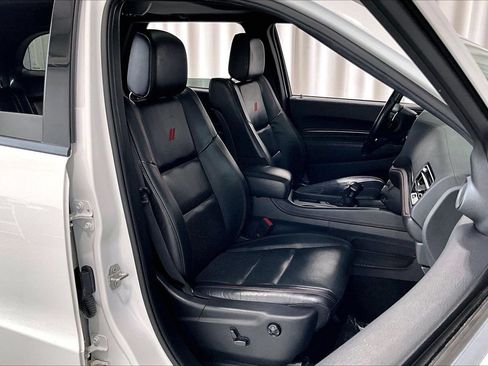 Used 2024 Dodge Durango GT RWD image 6