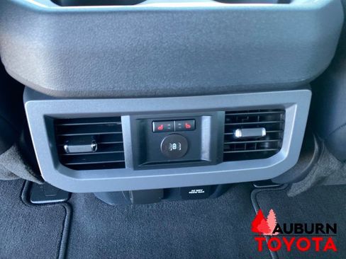 Used 2024 Ford F250 Lariat AWD/4WD image 26