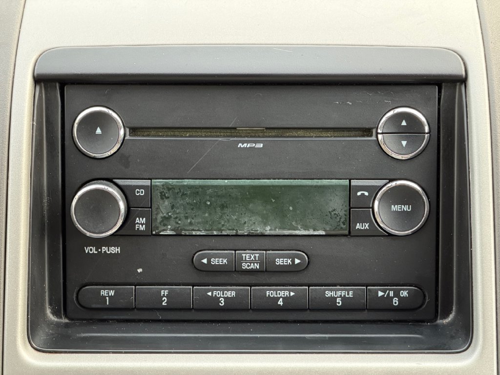 Used 2010 Ford Edge SE FWD image 12