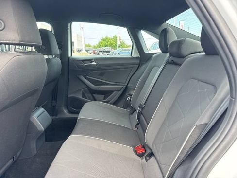 Used 2025 Volkswagen Jetta Sport FWD image 11
