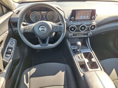 Used 2024 Nissan Sentra S image 9