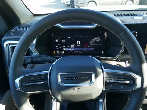 New 2026 GMC Canyon Denali image 24