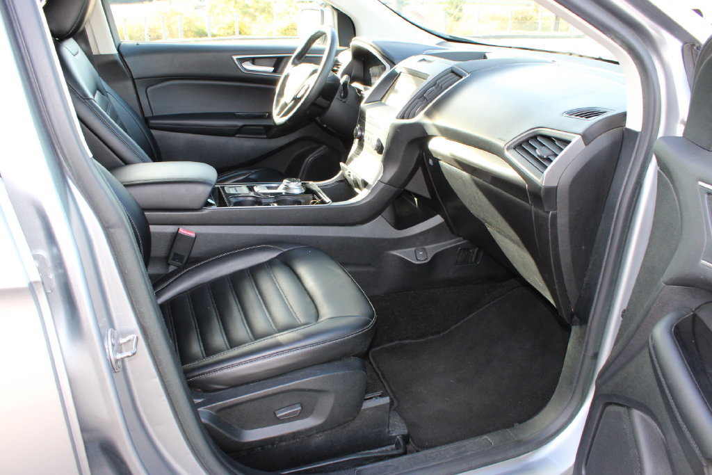 Used 2020 Ford Edge SEL FWD image 10