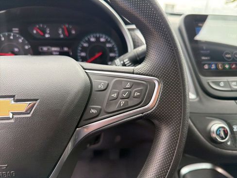Used 2025 Chevrolet Malibu LT FWD image 21