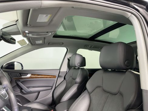 Used 2018 Audi Q5 2.0T Premium Plus w/ Premium Plus Package image 13