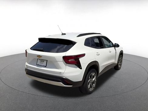 Used 2025 Chevrolet Trax LT FWD image 15