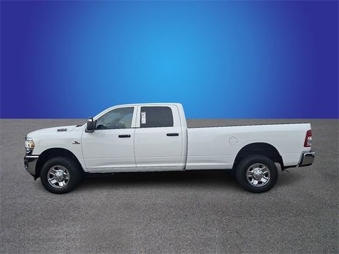 Used 2023 RAM 3500 Tradesman w/ Chrome Appearance Group image 7