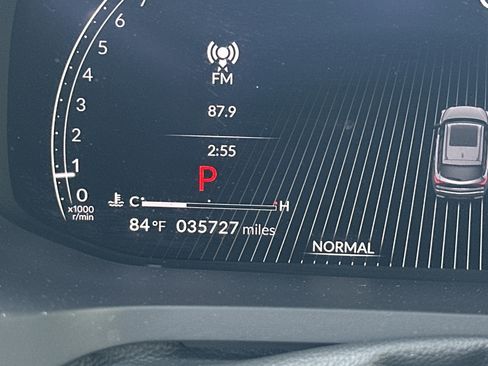 Certified 2025 Acura MDX FWD w/ Technology Package image 32