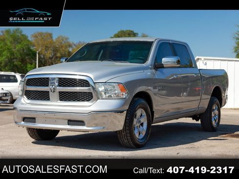 Used 2017 RAM 1500 Classic SLT image 1