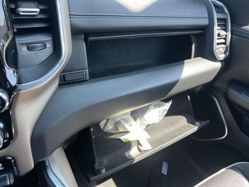 Certified 2022 RAM 1500 Laramie AWD/4WD image 34