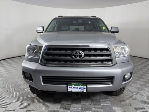 Used 2010 Toyota Sequoia SR5 image 2