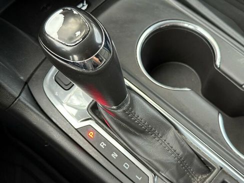 Used 2019 Chevrolet Equinox Premier image 25