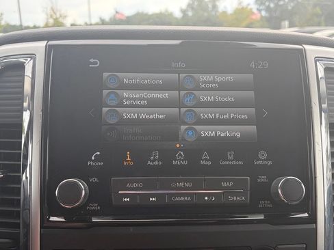 Used 2021 Nissan Titan SV w/ SV Convenience Package RWD image 27